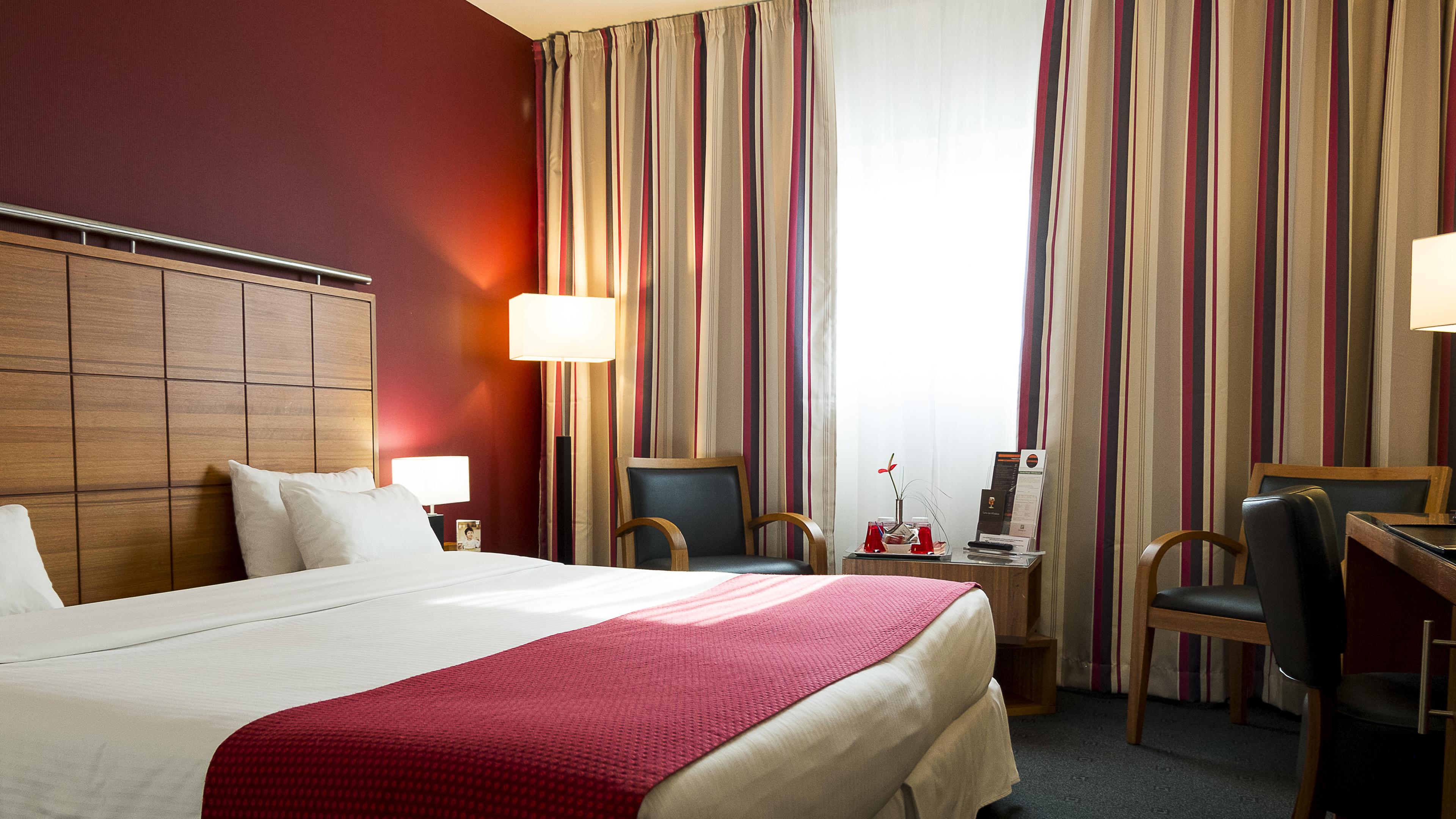 Holiday Inn Bordeaux Sud - Pessac By Ihg Bagian luar foto