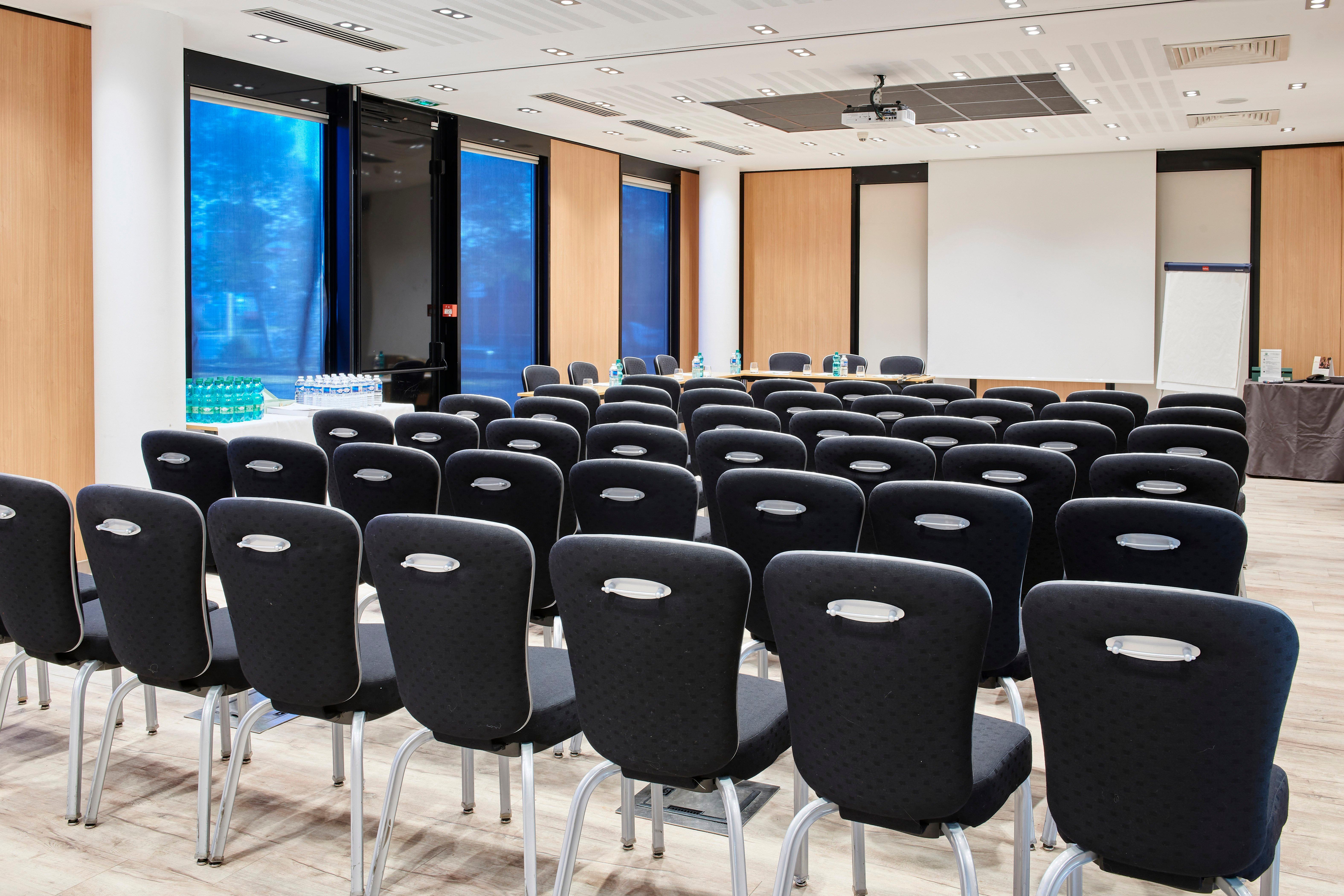 Holiday Inn Bordeaux Sud - Pessac By Ihg Bagian luar foto